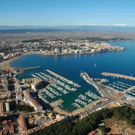 The In * L' Escala
